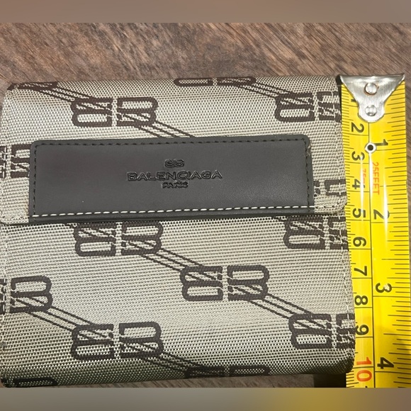 Balenciaga Brown Tri-Fold Wallet Canvas Leather - Picture 9 of 11